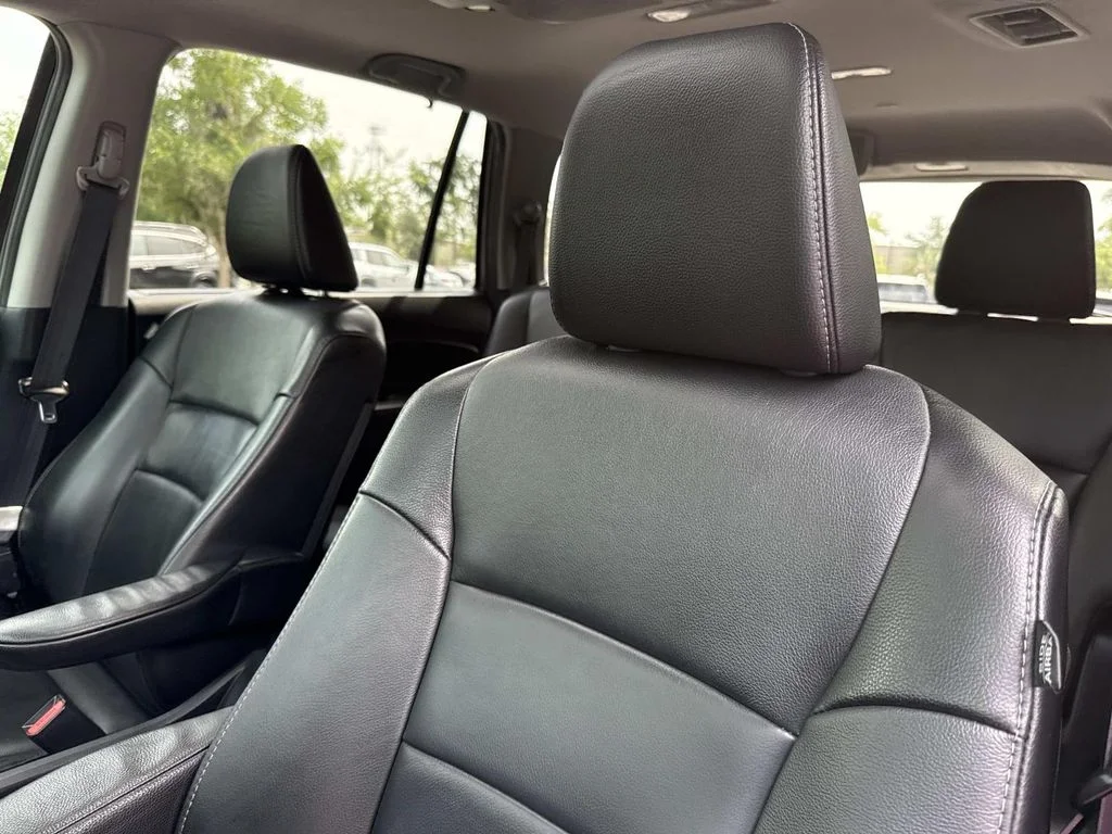 Used 2019  Honda Touring image 27