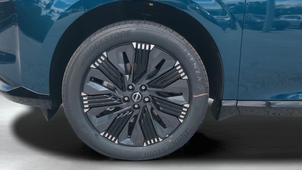 New 2026 Aurora Blue Pearl Metallic / Super Black Two-tone Nissan Platinum image 34