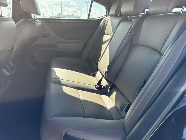 Used 2024 Black Lexus 350 image 23