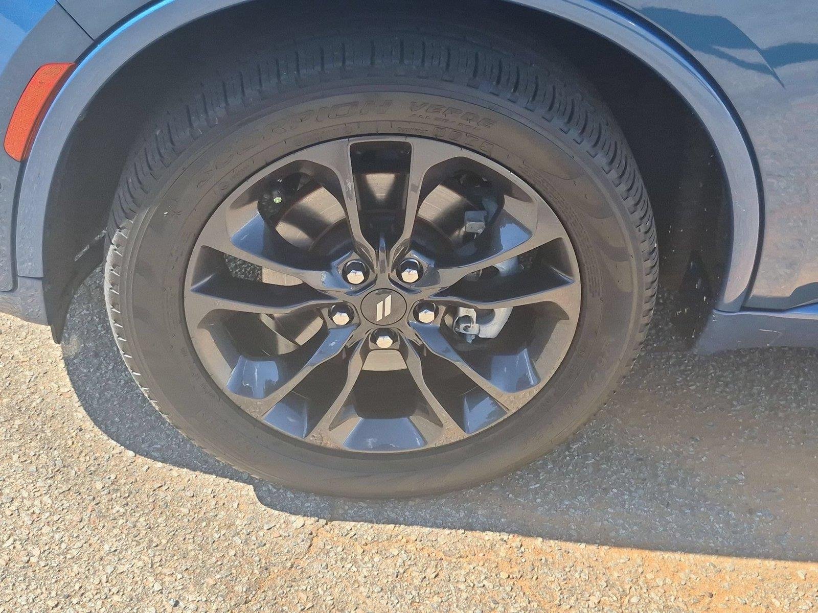 Used 2023 Frostbite Pearlcoat Dodge R/T Plus image 10
