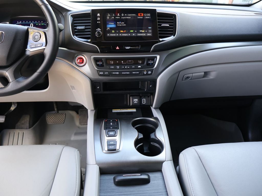 2021 Honda Pilot SE - Photo 24