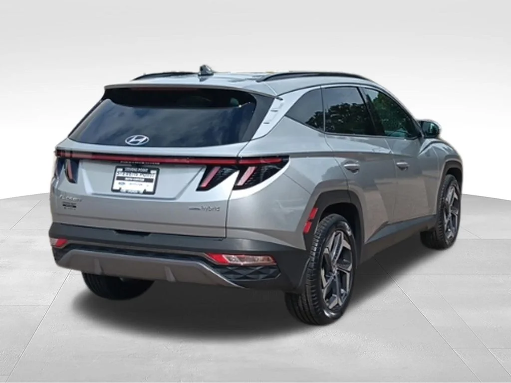 Used 2024 Shimmering Silver Hyundai Limited image 6