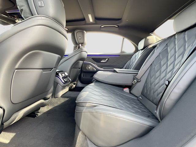 Certified Used 2025 Black Mercedes-Benz S 580 image 19