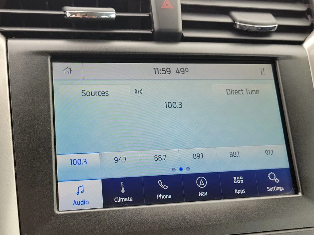 Used 2020 Red Ford SEL image 24