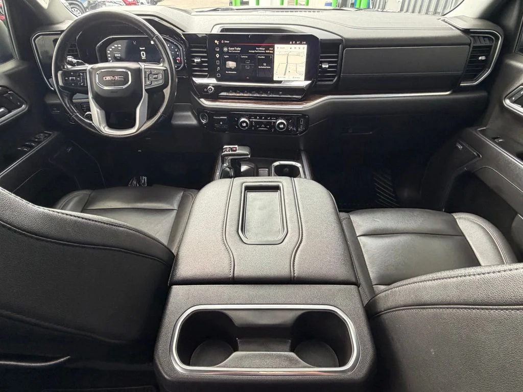 Used 2022 Black GMC Elevation image 12
