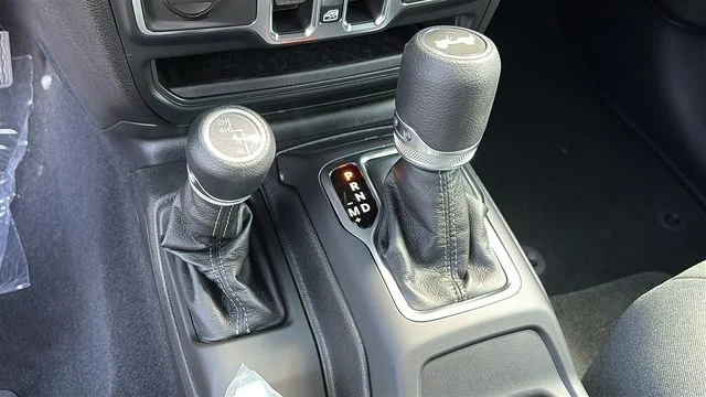 New 2026 White/off-white Jeep Sport S image 15