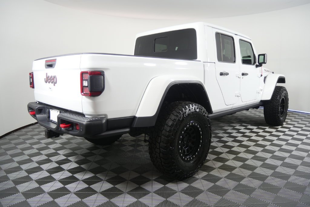Used 2021 Bright White Clearcoat Jeep Rubicon image 4