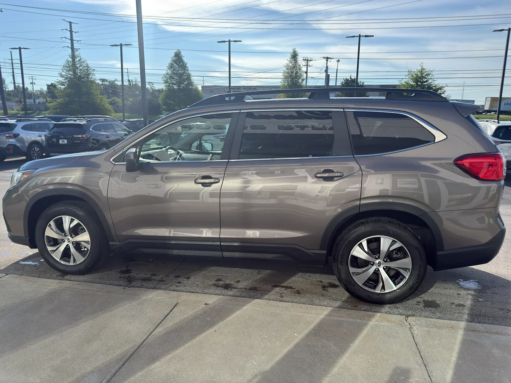 Used 2021 Brilliant Bronze Metallic Subaru Premium image 6