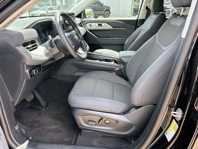 New 2026 Black Ford Active image 10