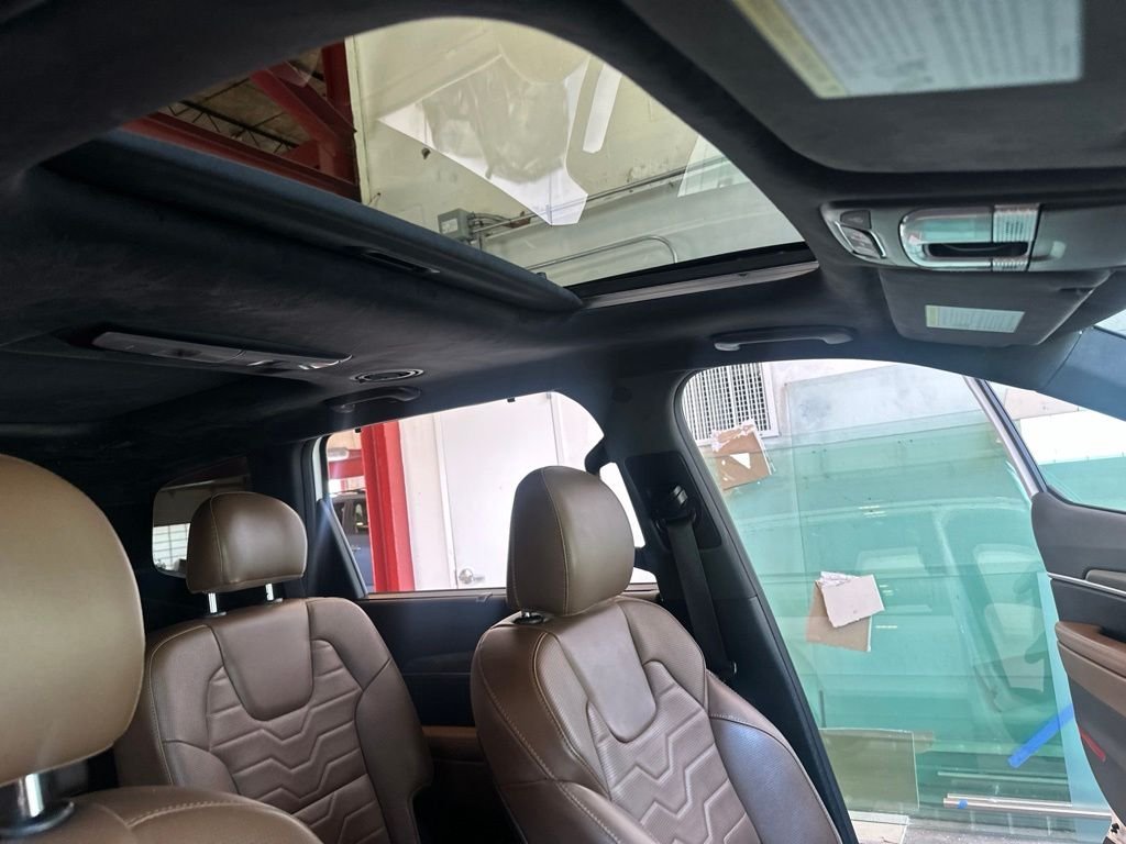 Used 2021 White Kia SX image 40