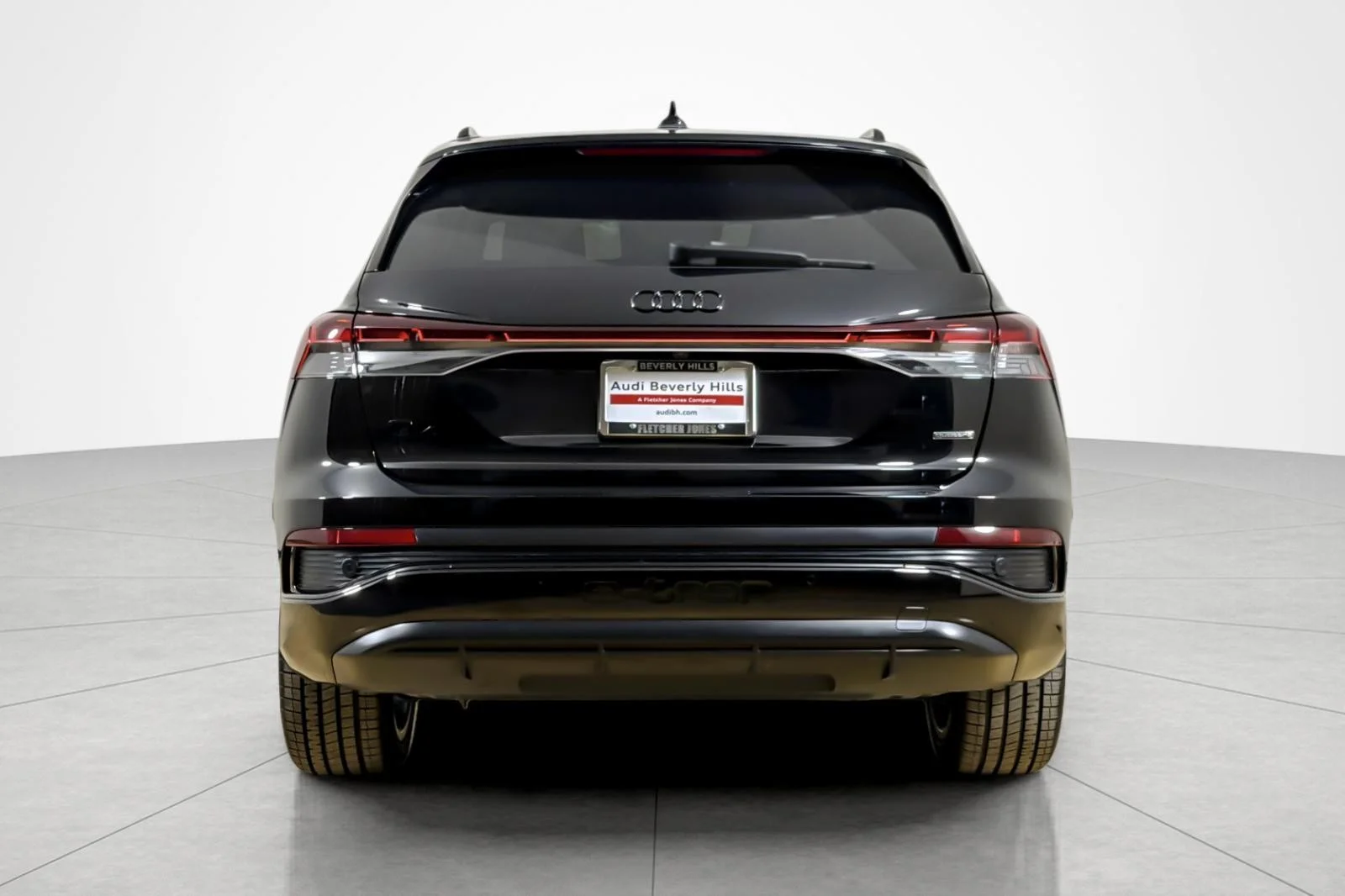 Certified Used 2023 Mythos Black Metallic Audi Prestige 50 quattro image 4