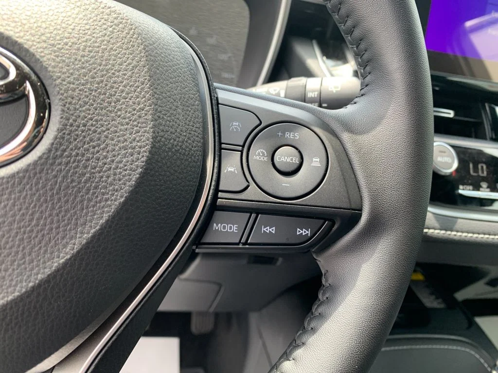 Used 2025 Silver Toyota Nightshade image 28