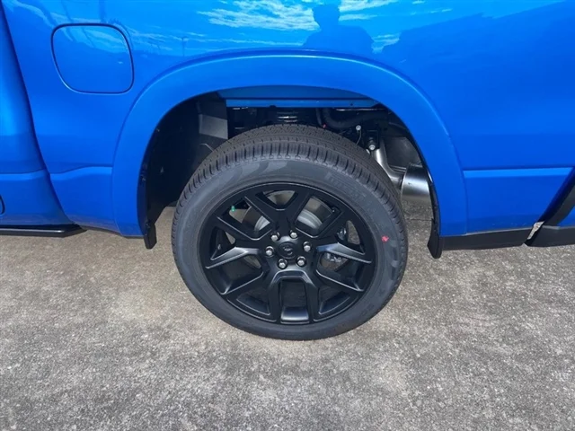 New 2026 Hydro Blue Pearl-Coat Exterior Paint RAM Laramie image 8