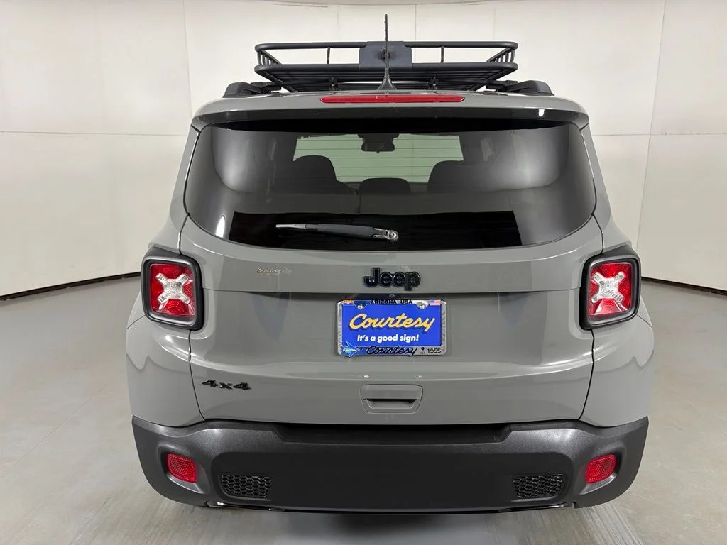 Used 2022 Gray Jeep Altitude image 7