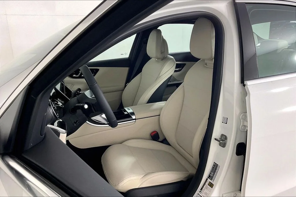New 2026 White Mercedes-Benz C 300 image 9
