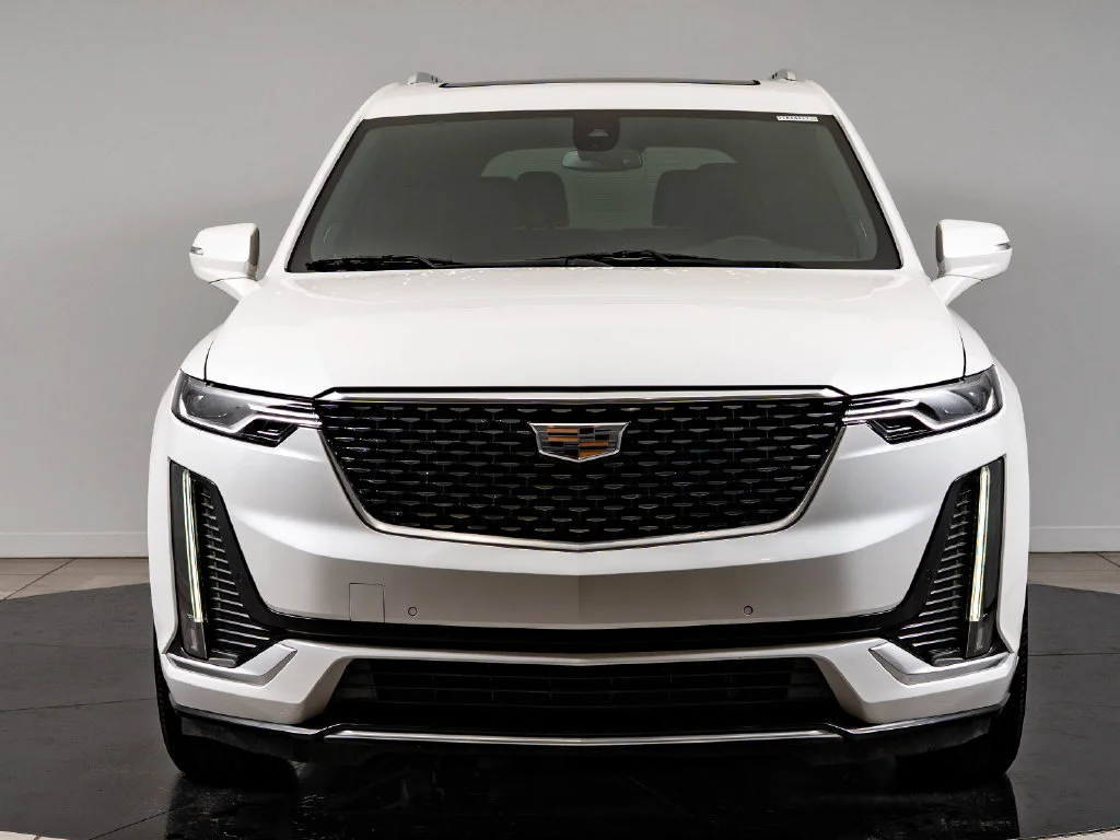 Used 2022 Crystal White Tricoat Cadillac Premium Luxury image 2