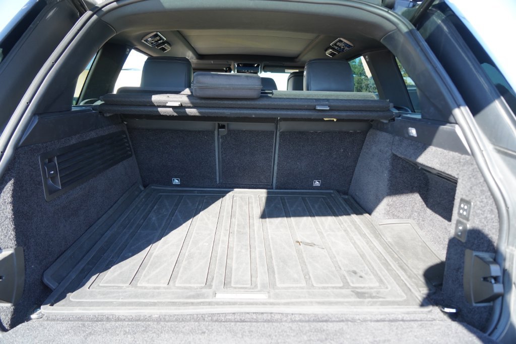 Used 2021 Black Land Rover Westminster image 33