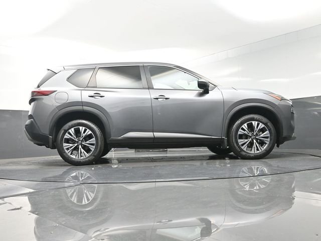 Used 2023 Gray Nissan SV image 40