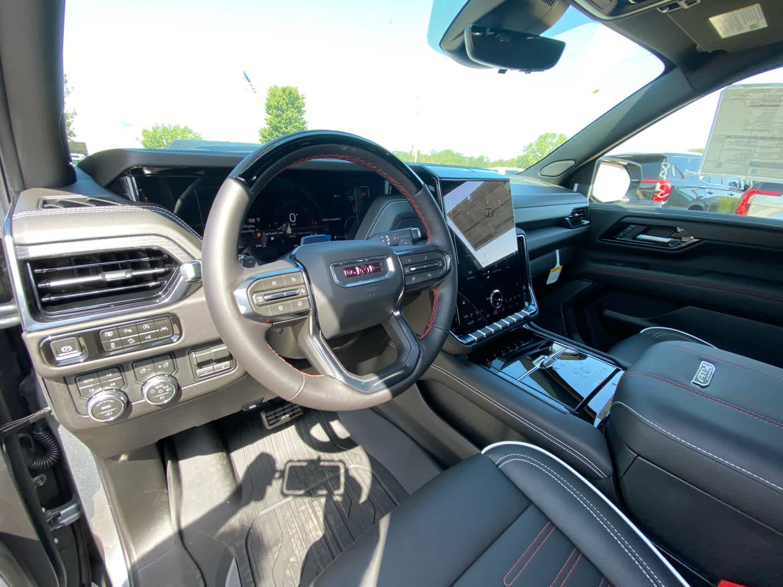 2026 GMC Yukon XL AT4 Ultimate - Photo 7
