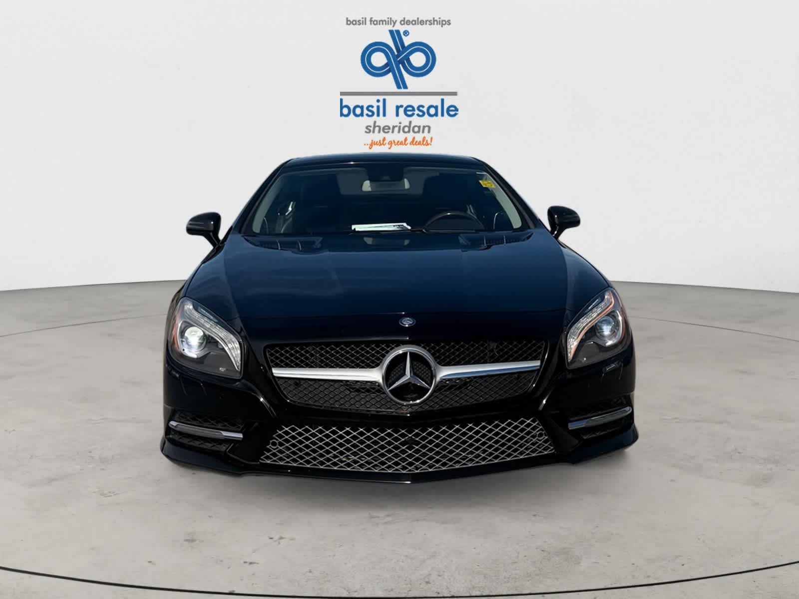 Used 2013 Obsidian Black Metallic Mercedes-Benz SL 550 image 9