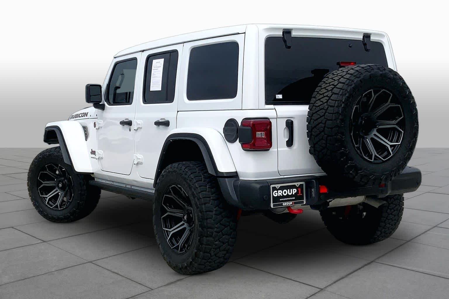 Used 2024 Bright White Clearcoat Jeep Rubicon X image 11