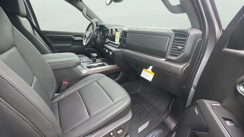 2026 GMC Sierra 1500 SLT - Photo 12
