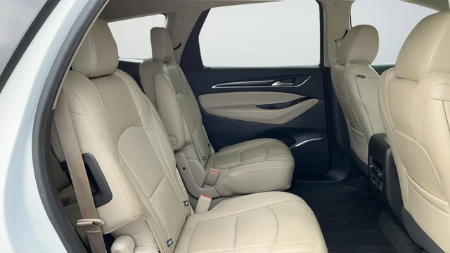 Used 2018 White Buick Essence image 22