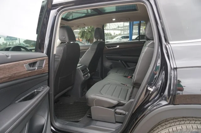 2024 Volkswagen Atlas SEL - Photo 19