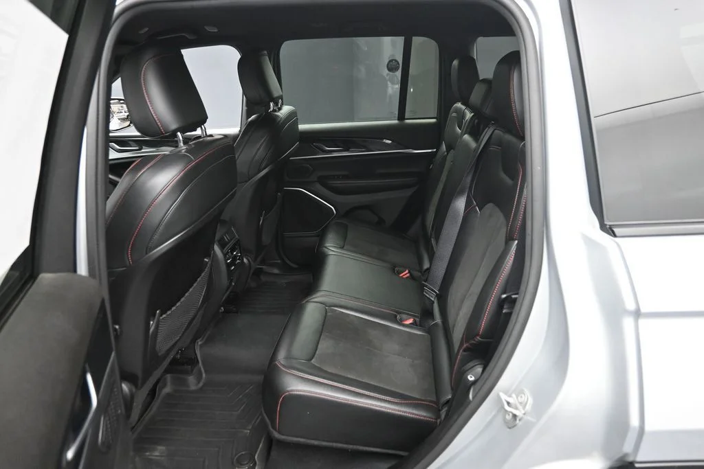 Certified Used 2022 Silver Jeep Trailhawk image 14