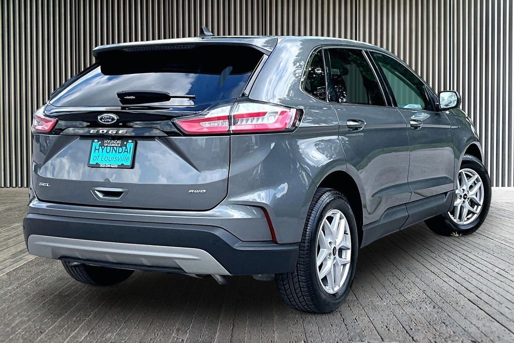 Used 2023 Gray Ford SEL image 14