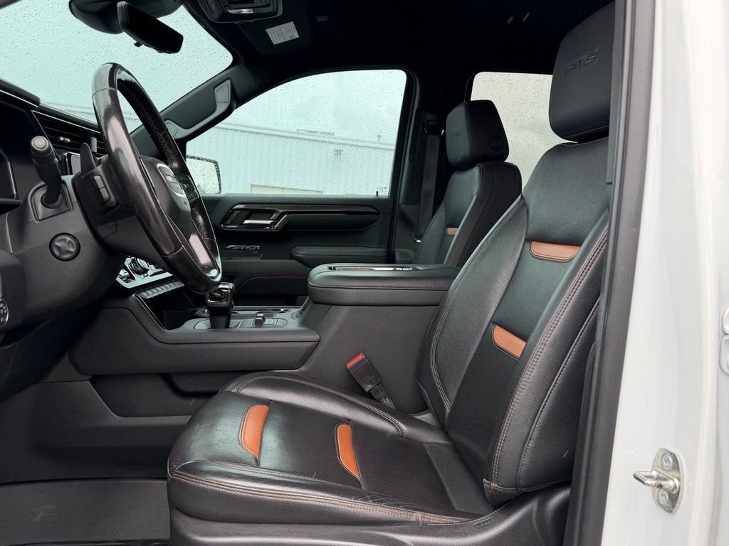 Used 2022 White GMC AT4 image 12