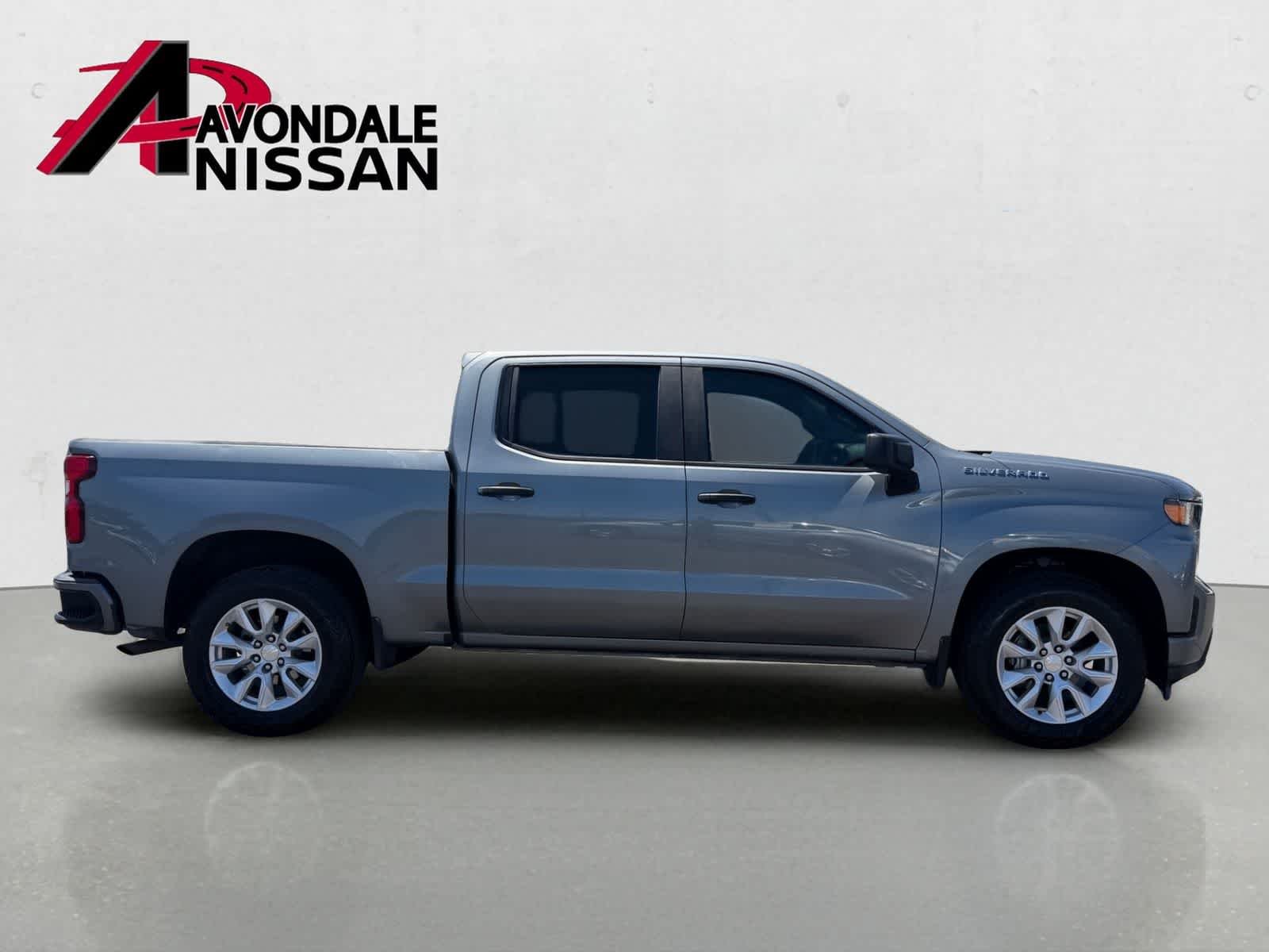 Used 2020 Satin Steel Metallic Chevrolet Custom image 7