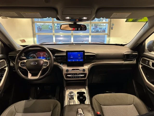 Used 2024  Ford XLT image 8