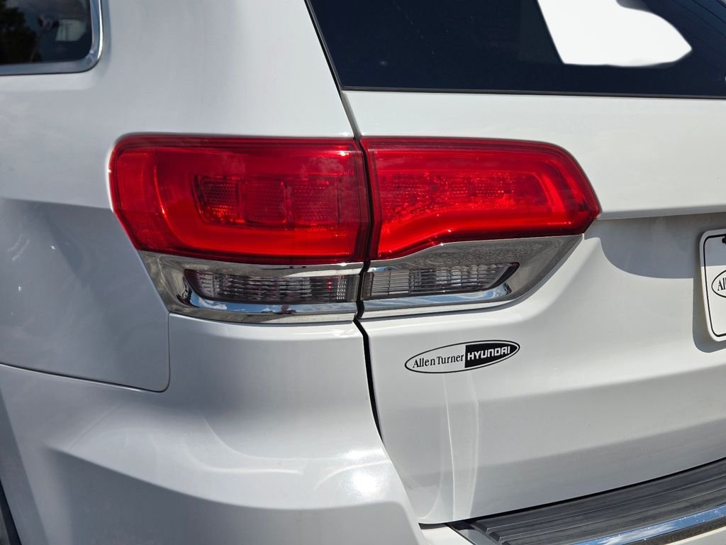 Used 2016 White Jeep Limited image 7