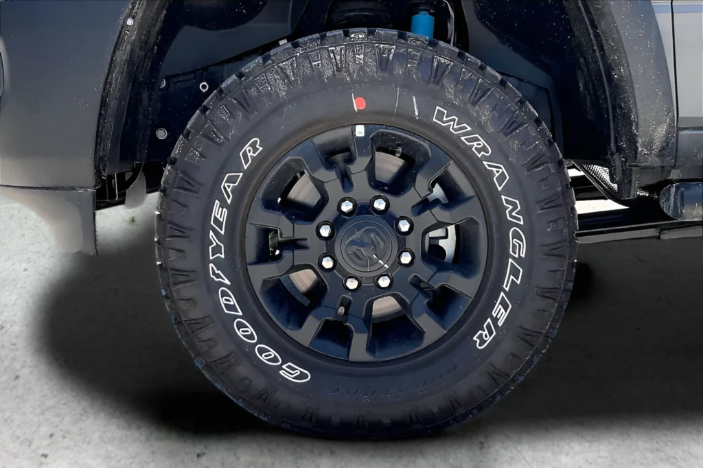 New 2026 Ceramic Gray Clearcoat RAM Tradesman image 12