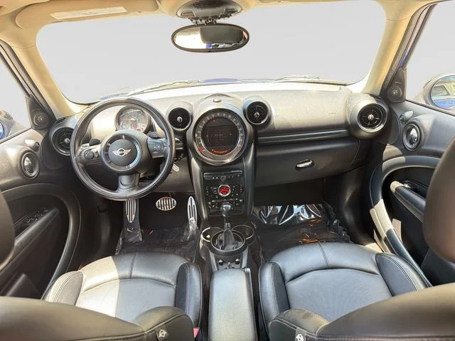 Used 2016 Blue MINI Base image 16
