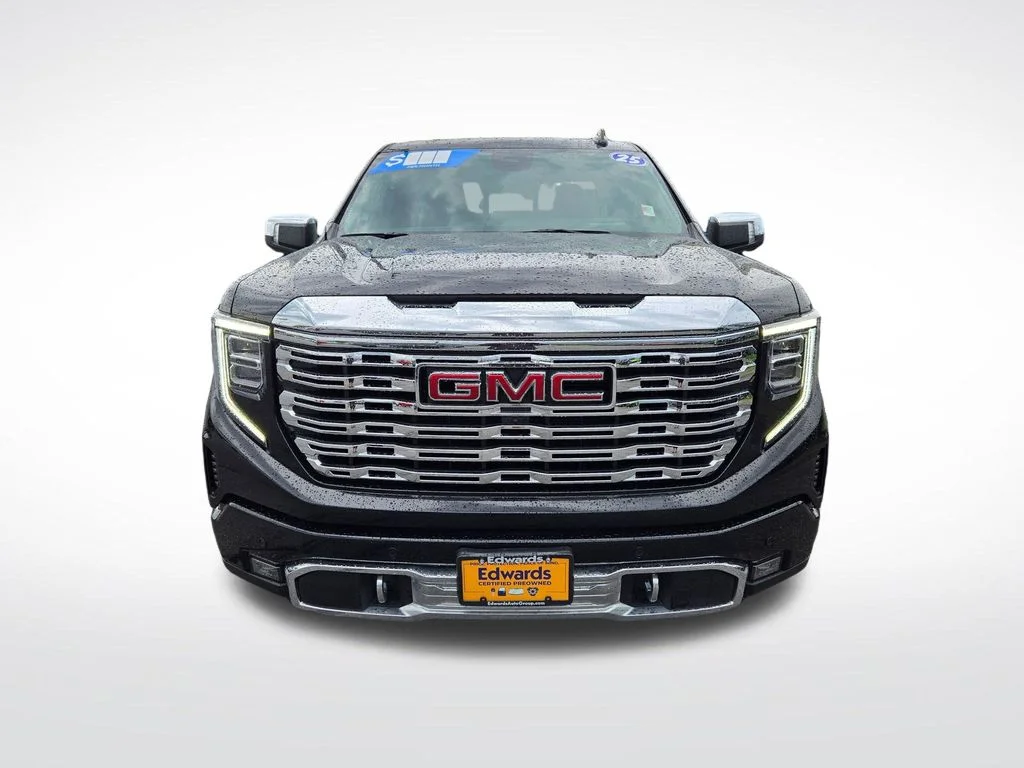 Used 2025 Black GMC Denali image 11