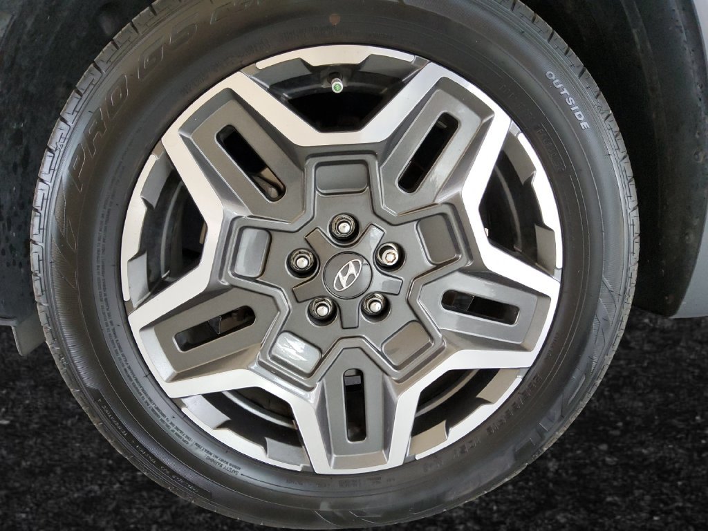 Used 2023 Gray Hyundai Limited image 27