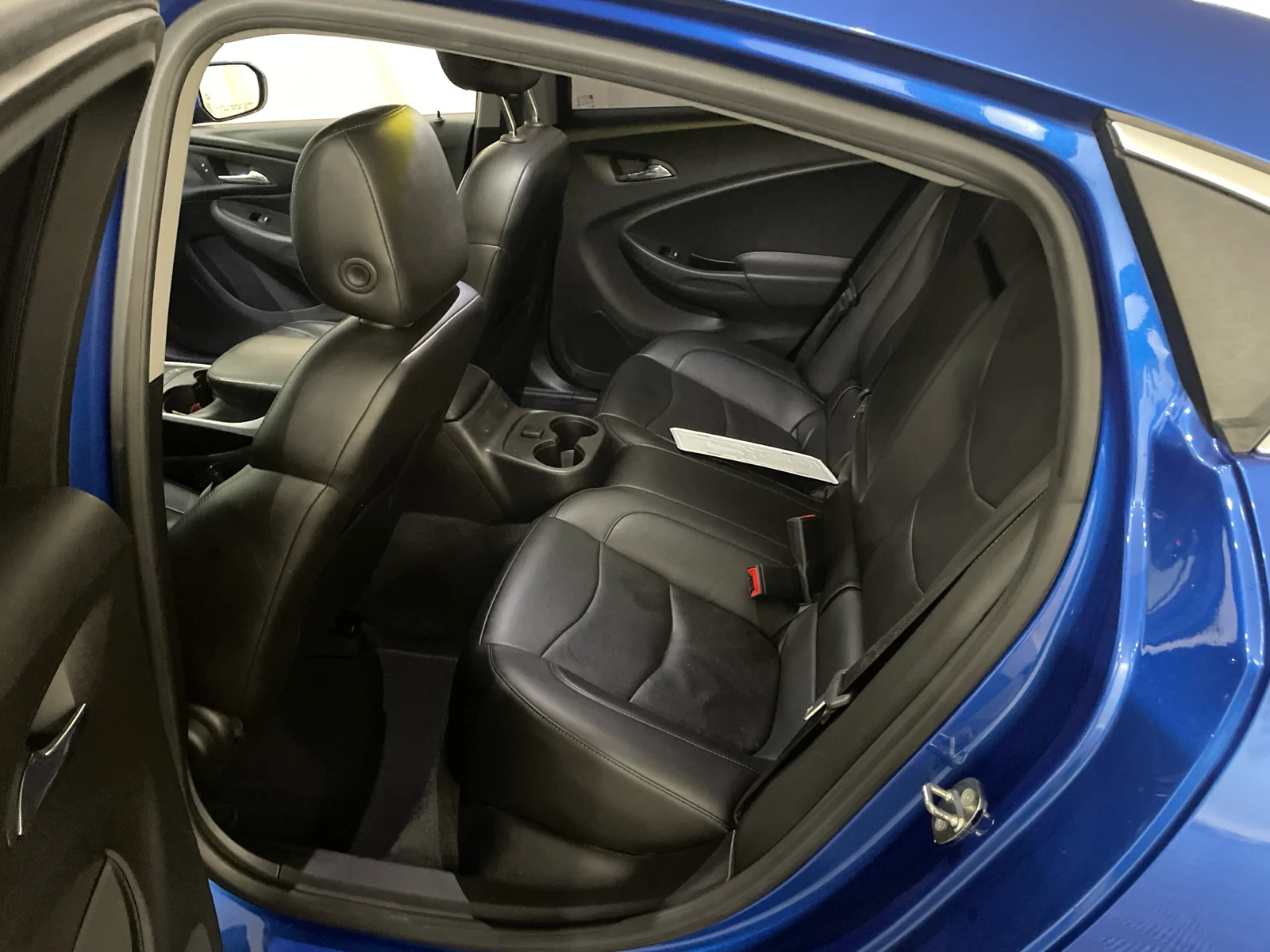 Used 2018 Kinetic Blue Metallic Chevrolet LT image 23