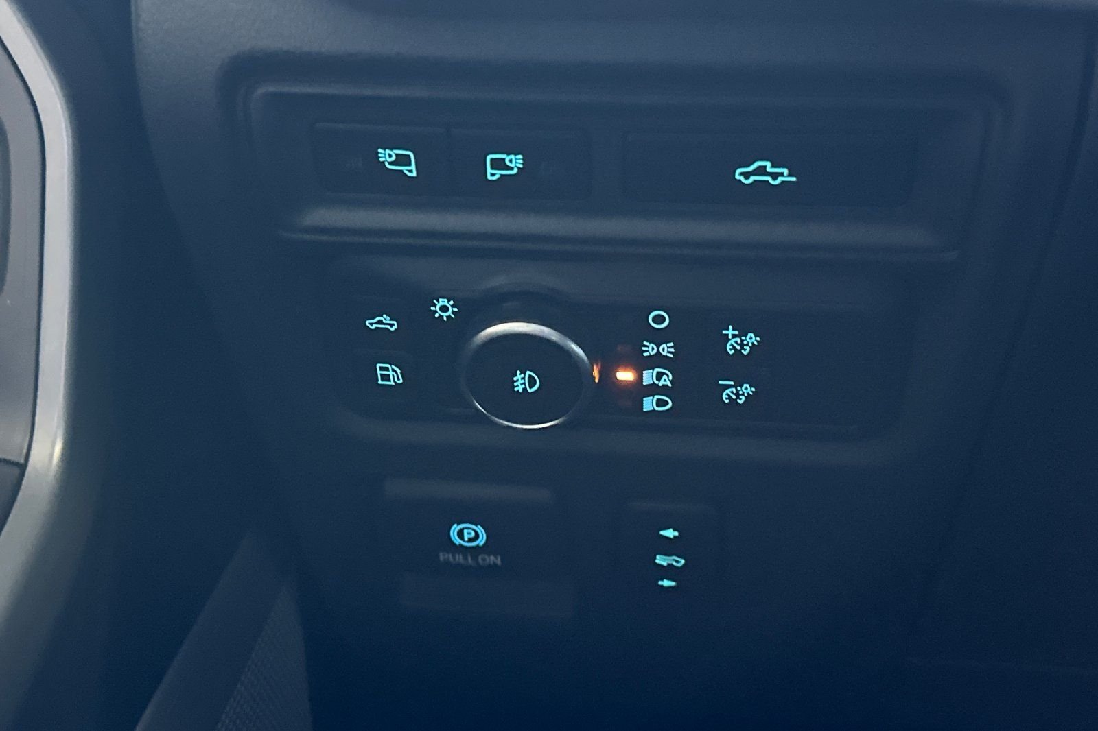 Used 2022 Blue Ford Lariat image 29