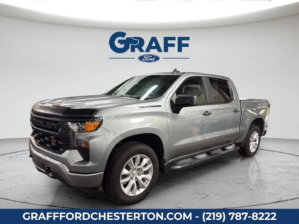 Used 2024 Gray Chevrolet Custom image 12
