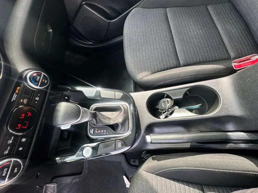 Used 2022 Blue Kia GT-Line image 19