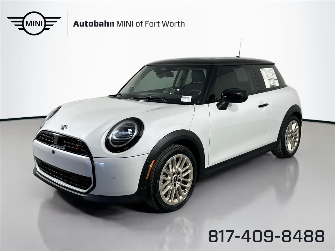 2025 MINI Hardtop Cooper S's photo