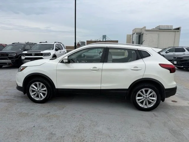 Used 2019 White Nissan SV image 4
