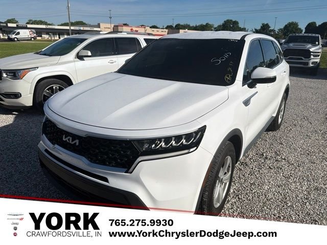 Used 2022 White Kia LX image 1