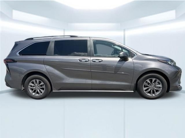 Used 2024 Gray Toyota XLE image 5
