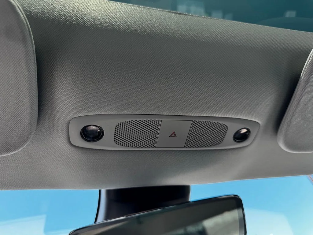 Used 2023  Tesla Base image 35