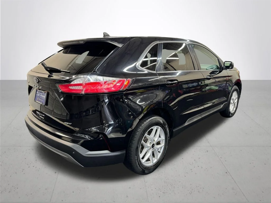 Used 2023 Black Ford SEL image 8