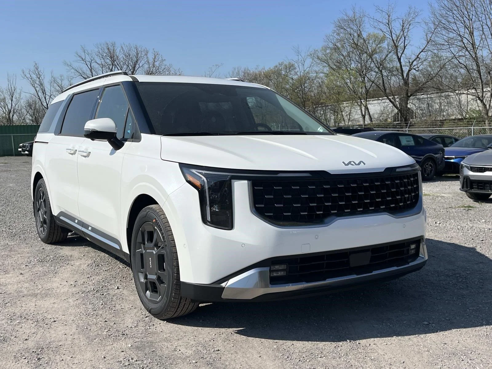 2026 Kia Sedona SX's photo
