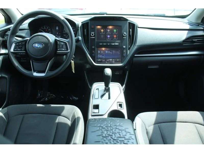 Used 2024  Subaru  image 13